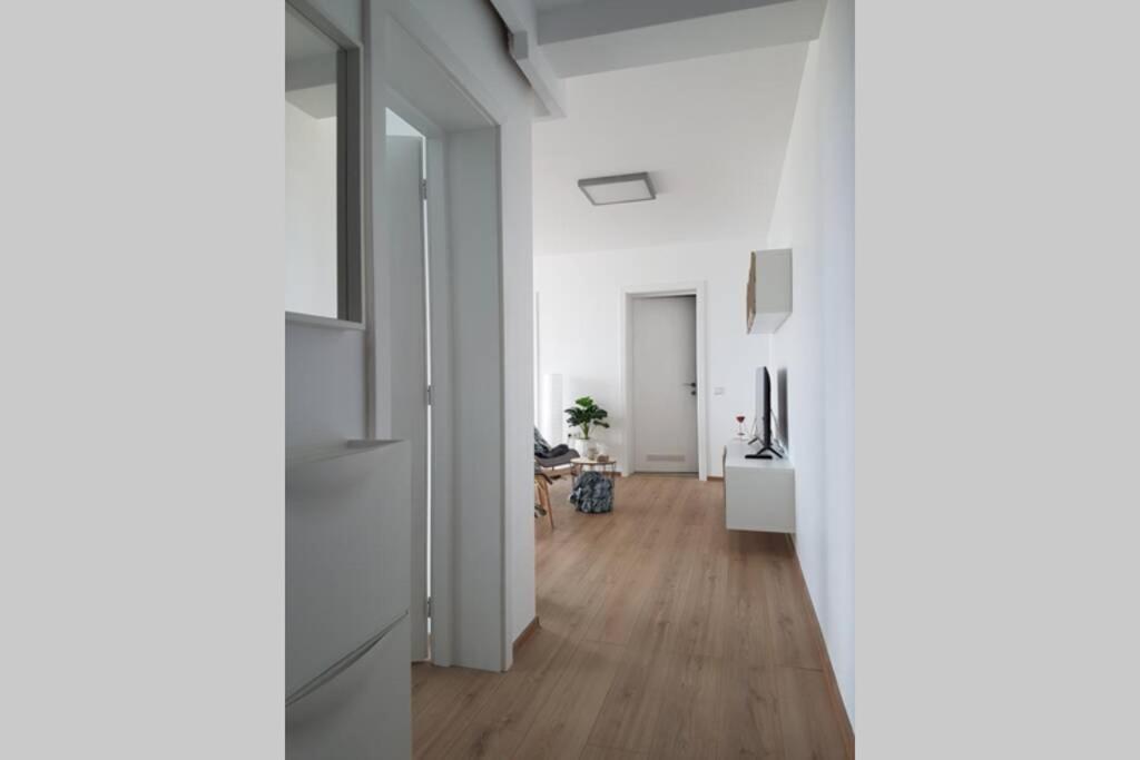 Living Home, Apartament Cu Doua Dormitoare Si Doua Bai Cisnădie Esterno foto
