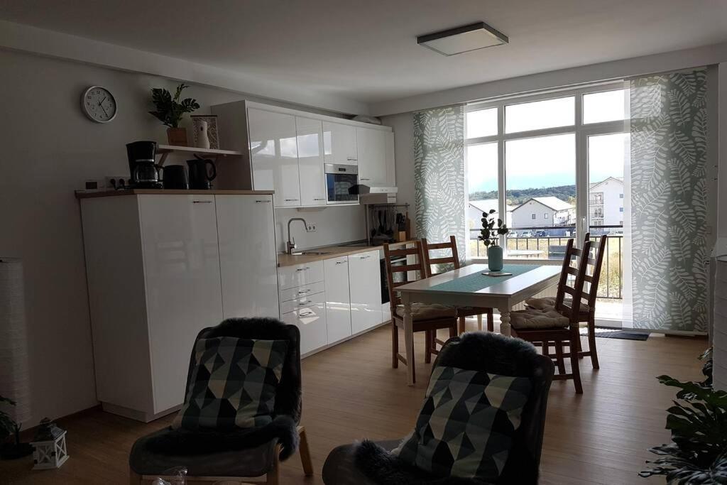 Living Home, Apartament Cu Doua Dormitoare Si Doua Bai Cisnădie Esterno foto