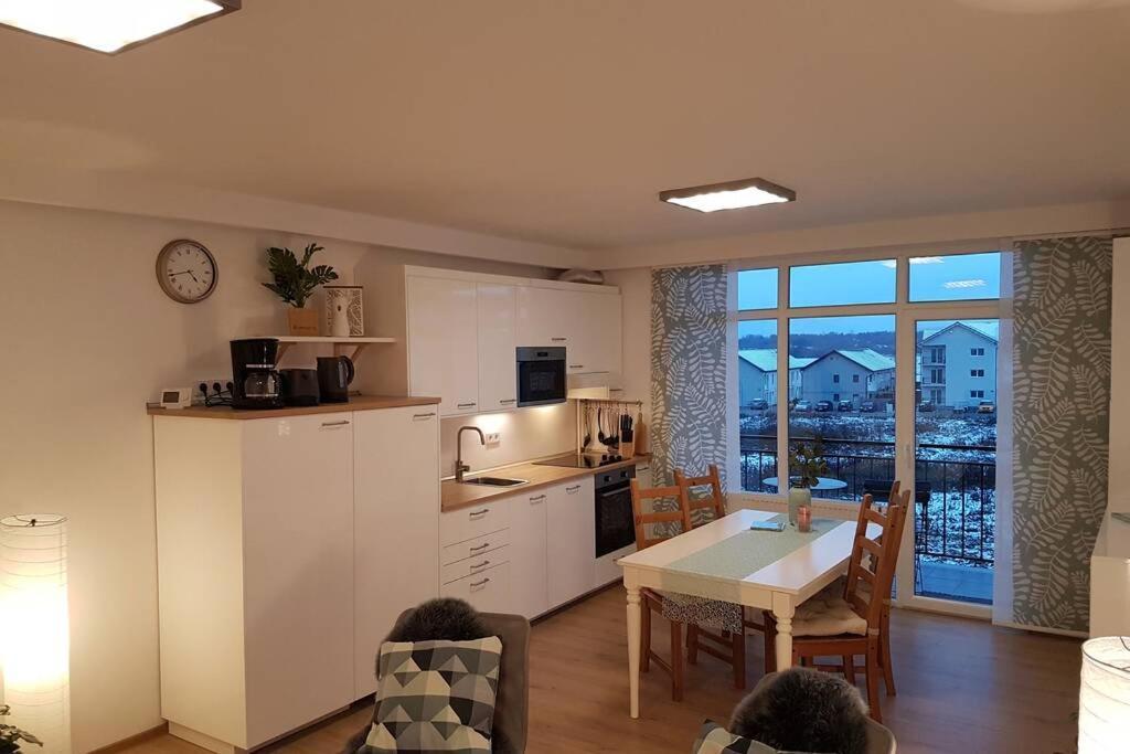 Living Home, Apartament Cu Doua Dormitoare Si Doua Bai Cisnădie Esterno foto